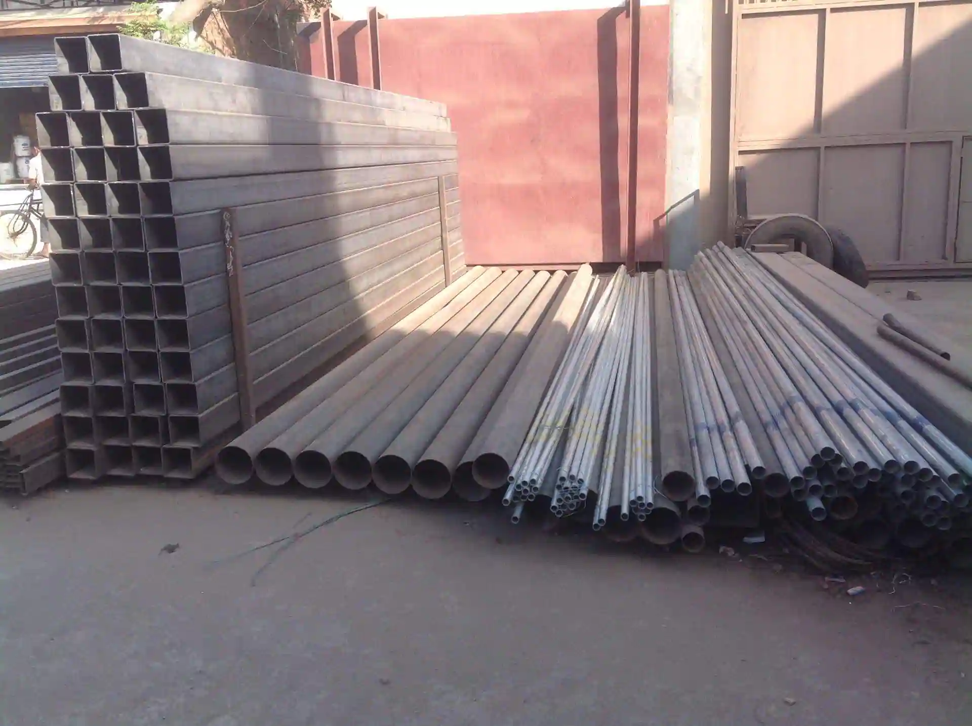 Top Steel Pipe Dealers in Ambattur